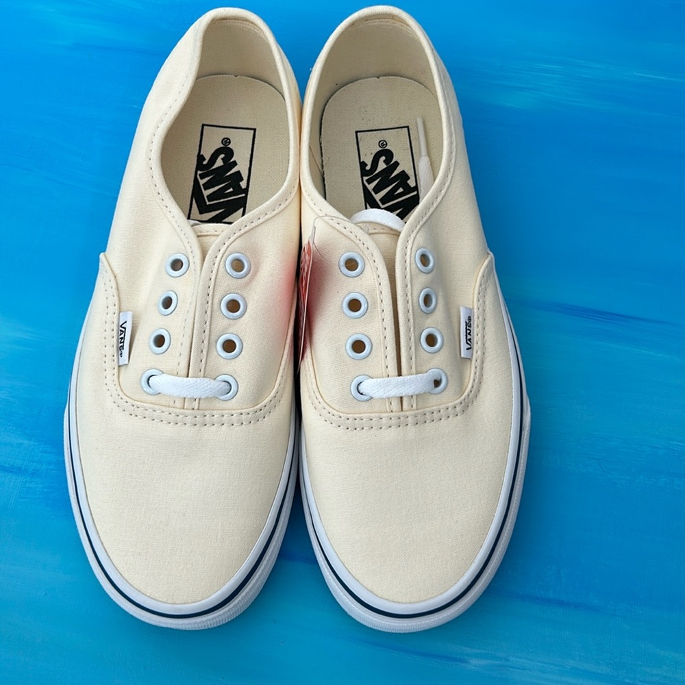 •NEW• Vans Authentic White Canvas Shoe Size 7